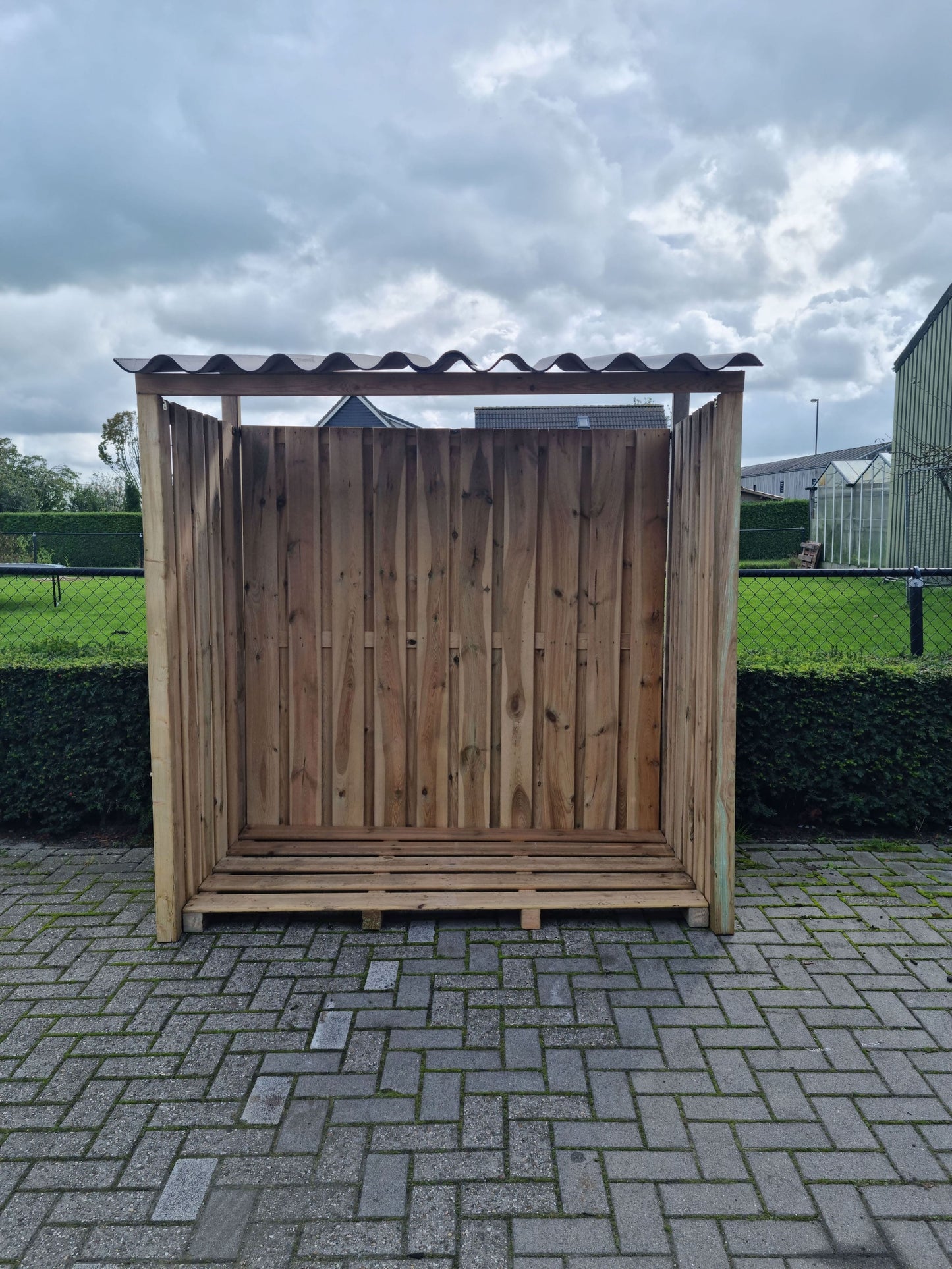 Tuin / haard hout / container berging